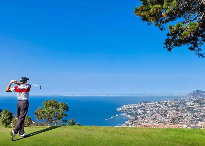 Shell Living - Infinity Loft * Funchal (Madeira)